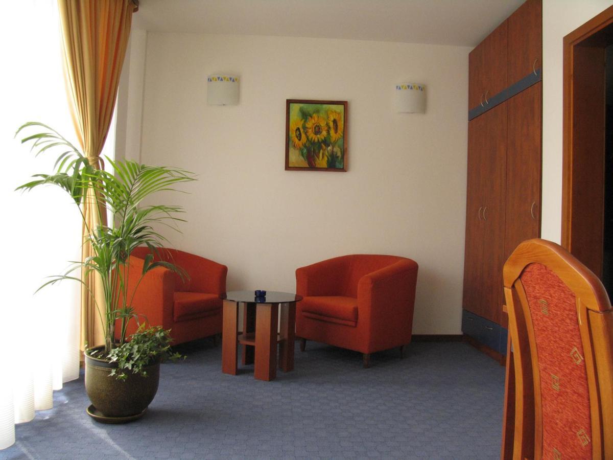 Hotel Latinka Szófia Kültér fotó