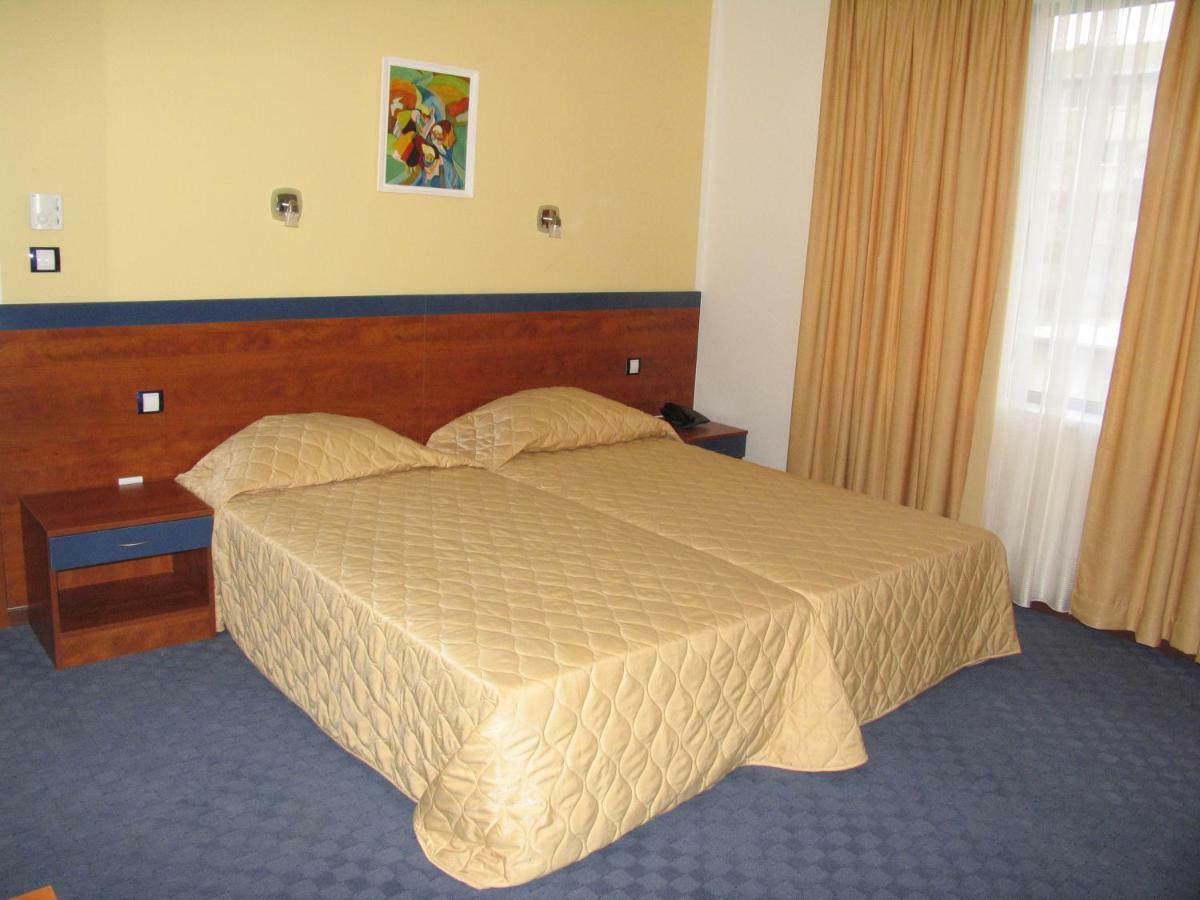 Hotel Latinka Szófia Kültér fotó